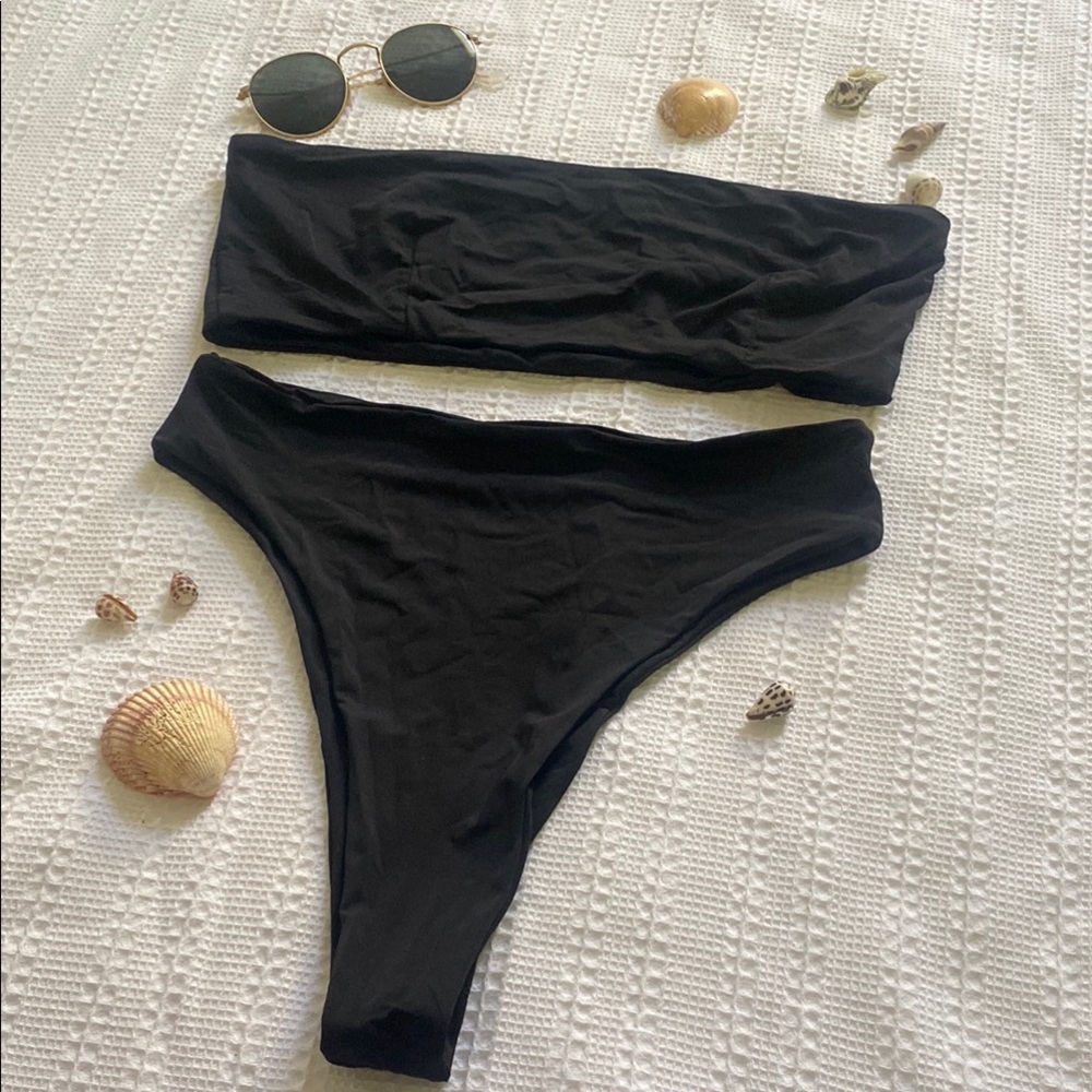 437 Swim Black Strapless Bikini Set